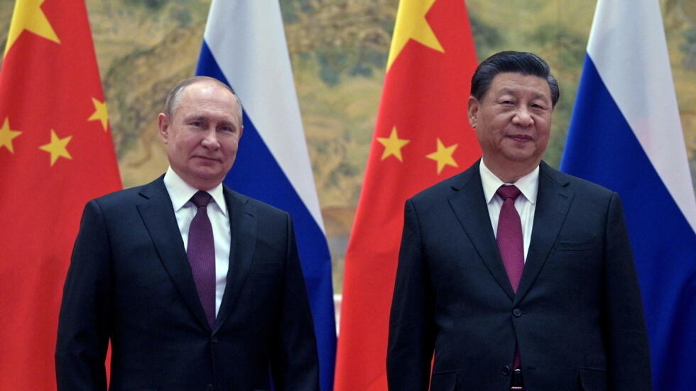 Se reúnen presidentes de Rusia y China